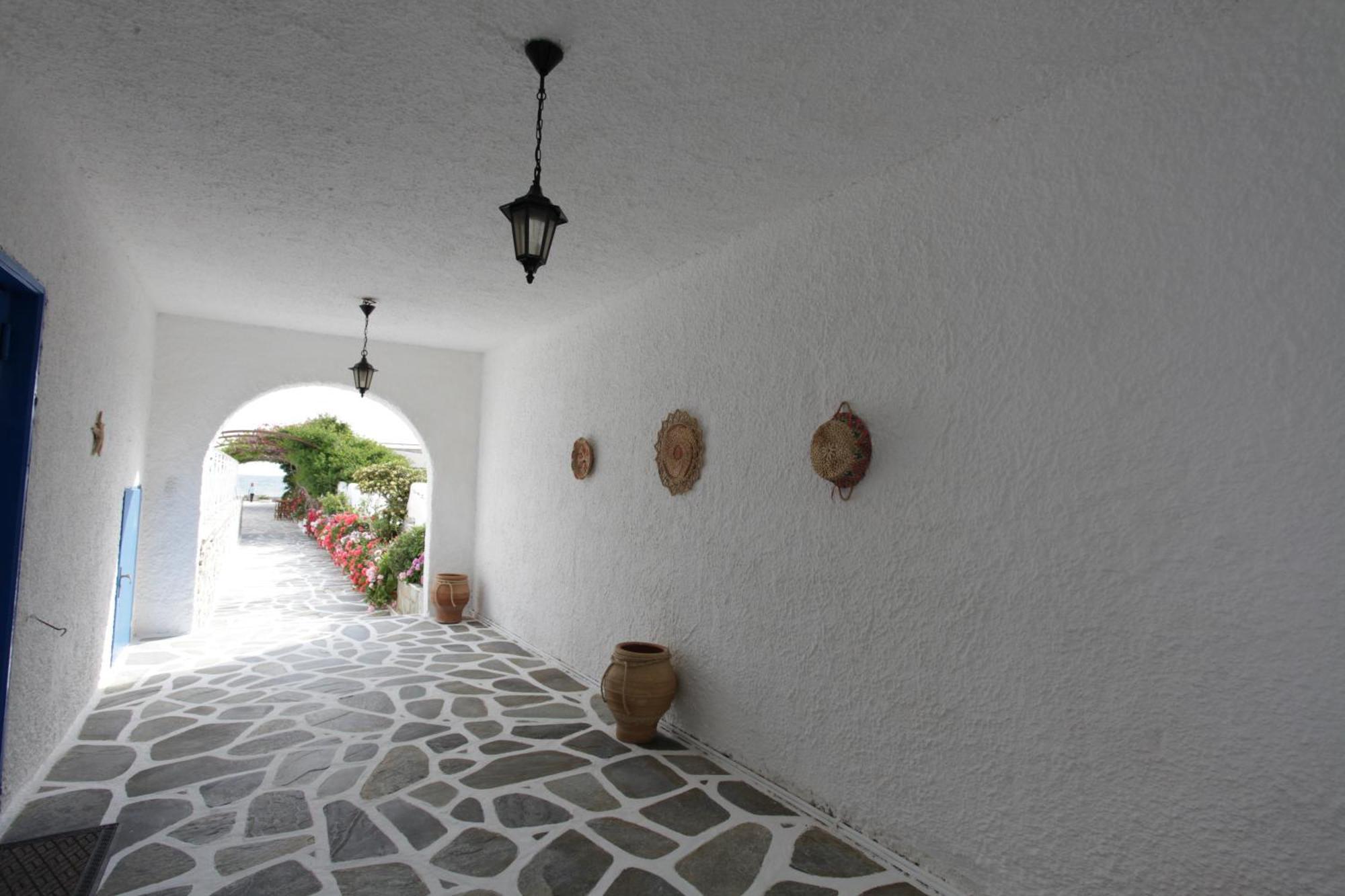 Hotel Mare Monte Chora Exterior foto